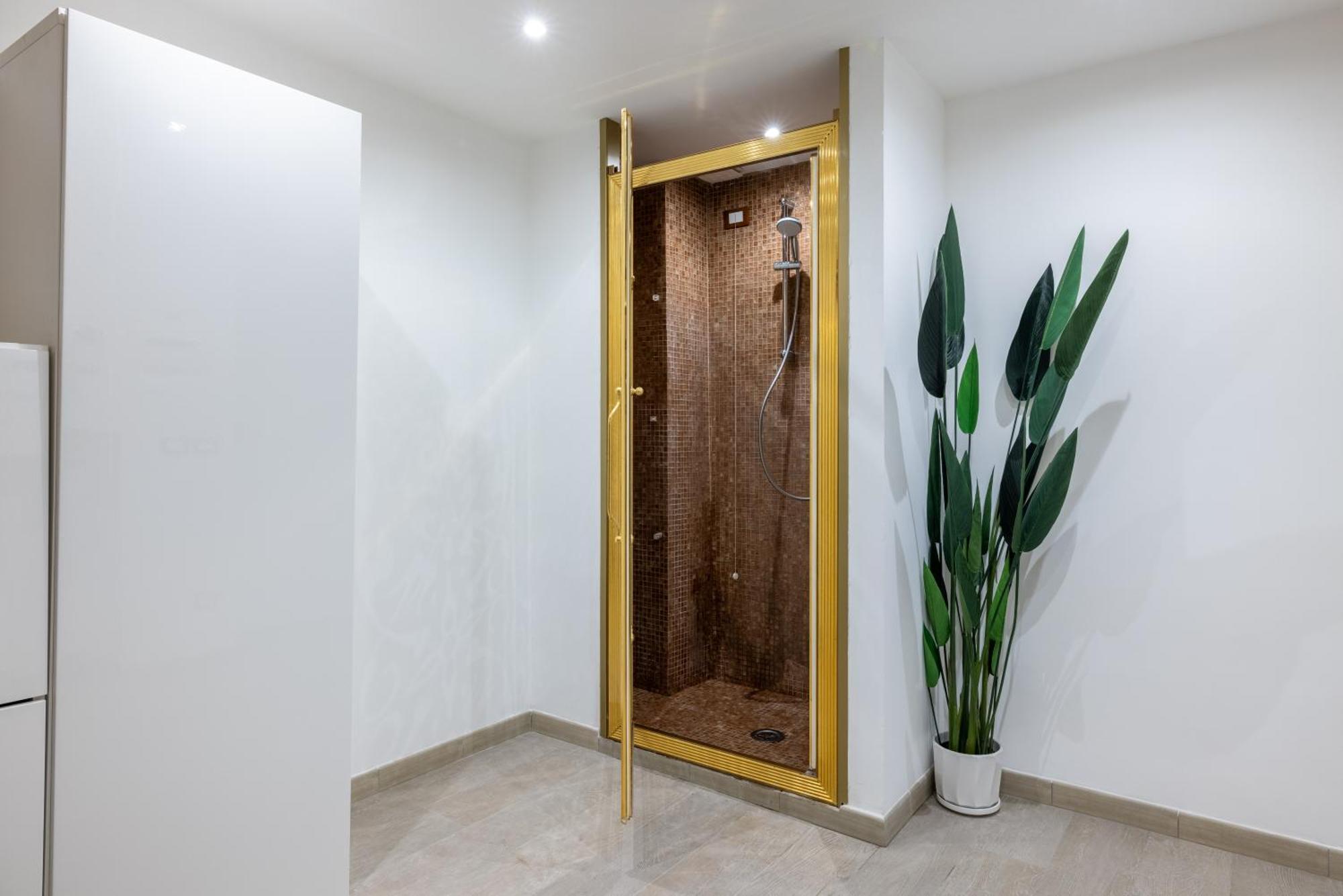 Lovely Studio Apartment - Capocci Rome Luaran gambar
