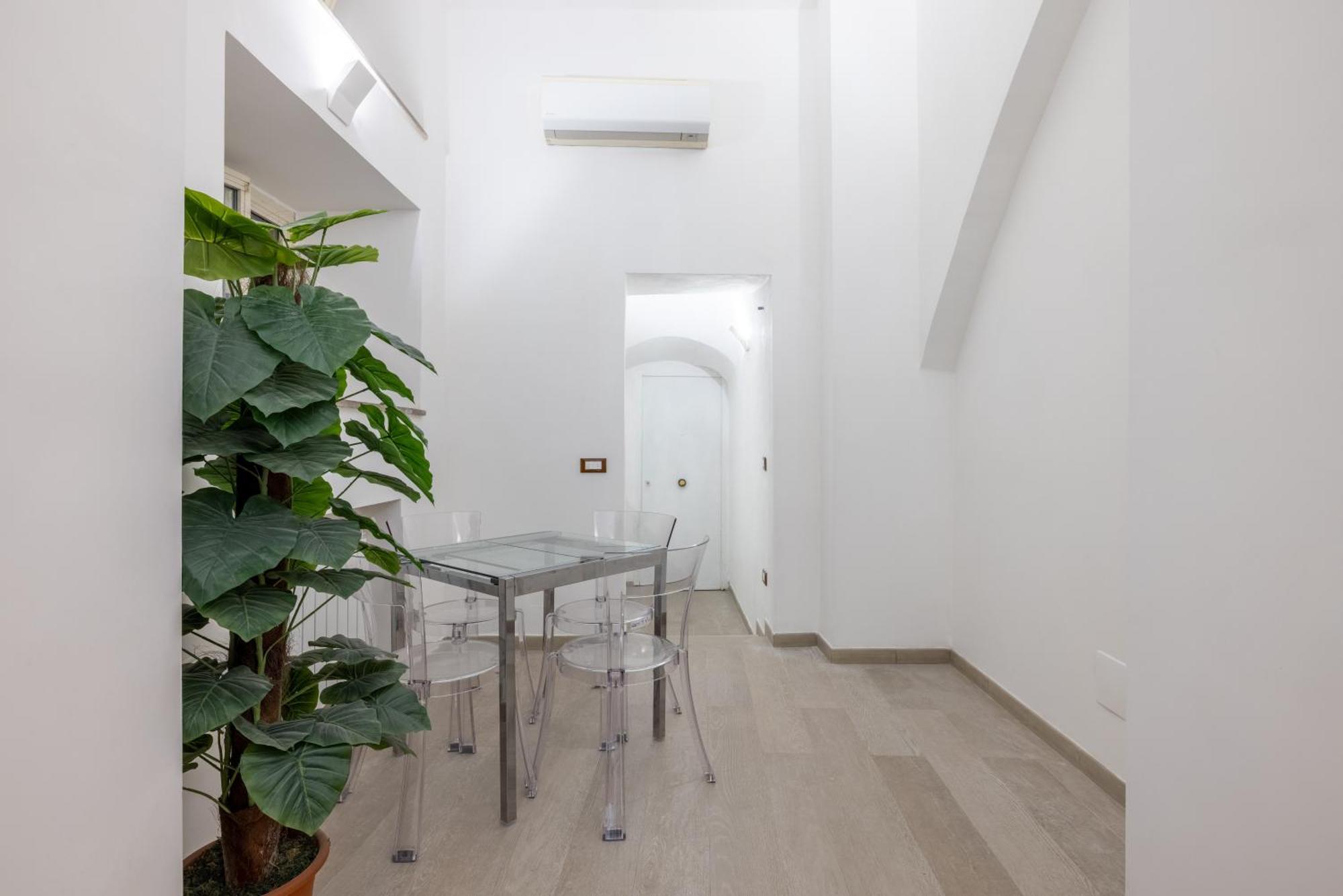 Lovely Studio Apartment - Capocci Rome Luaran gambar